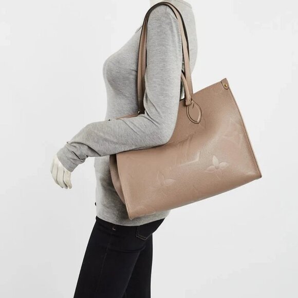 Louis Vuitton Turtledove Monogram Empreinte Leather Onthego MM Bag - Picture 2 of 10